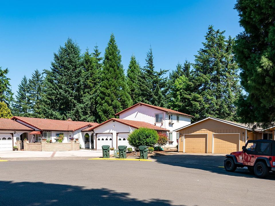 1st image of 965 Lynda Ln NW #828