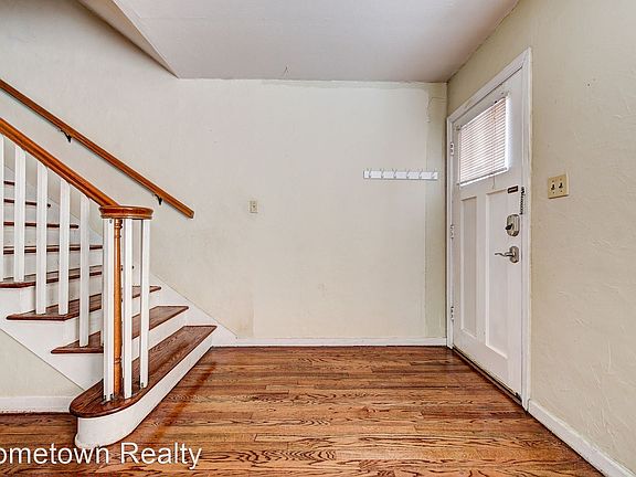 3rd image of 1919 NW 30th St