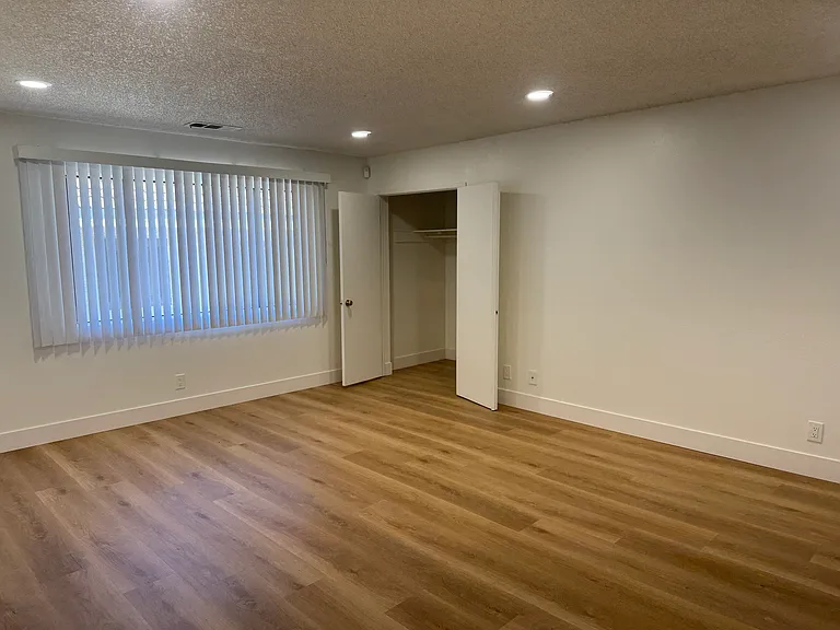 219 W Puente St #D — Photo 9