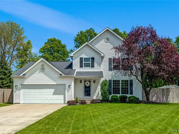 7307 Erica Ln, North Tonawanda, NY 14120