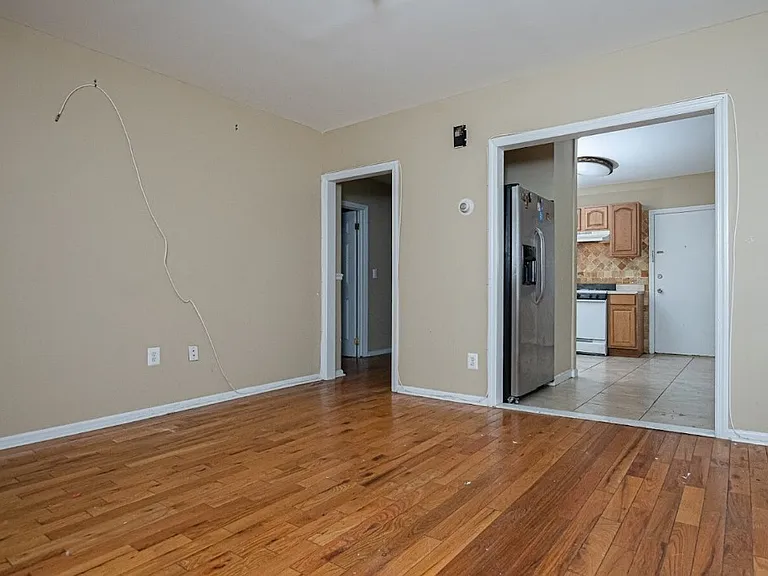 131 Osborne Ter #2F — Photo 5