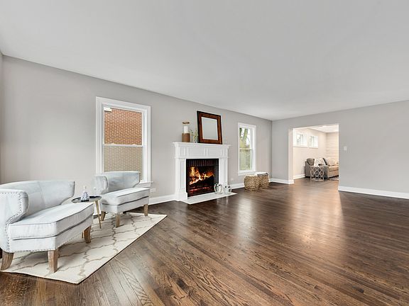 5th image of 218 S Fairfield Ave