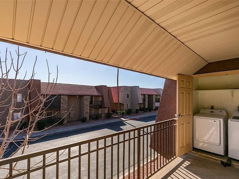 5260 River Glen Dr #268 — Photo 32