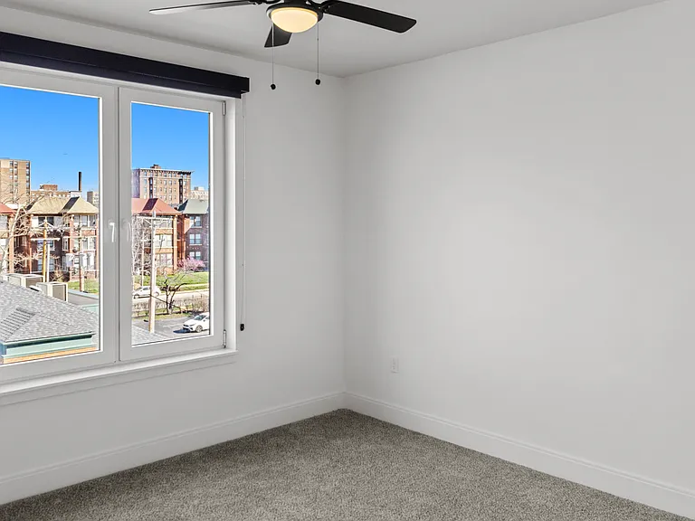 5656 Pershing Ave #332 — Photo 13