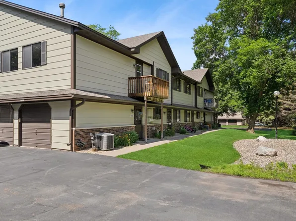 13525 Zenith Ln, Eden Prairie, MN 55346