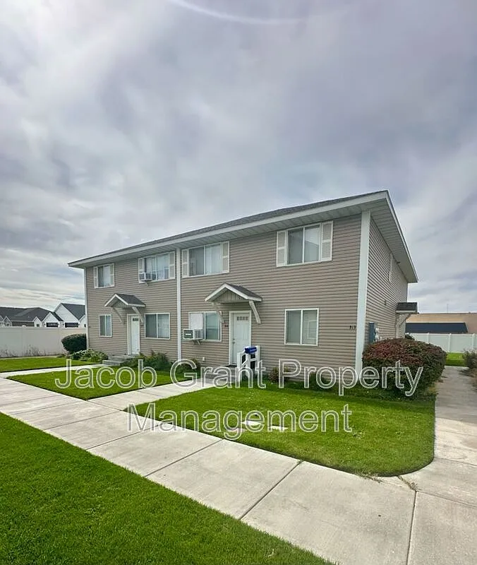 2 bed, 1.0 bath, 1000 sqft, $980 — Photo 3