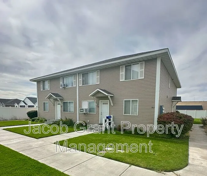 454 E Center St #A8 — Photo 4