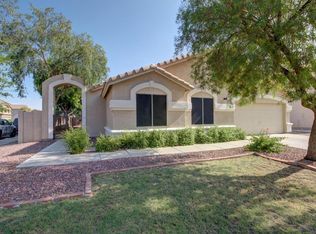 7450 W Trails Dr, Glendale, AZ 85308