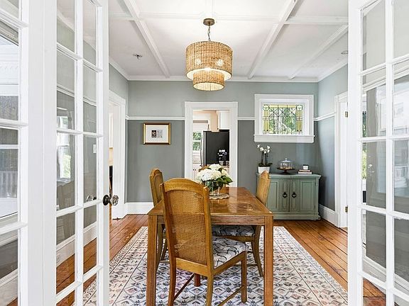 5th image of 36 Leonard St