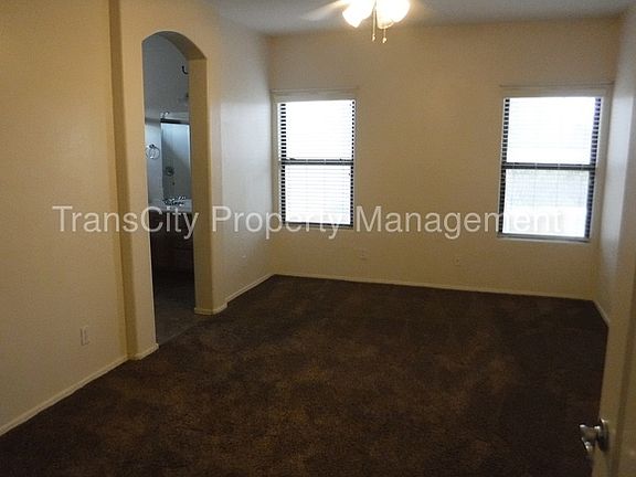 4th image of 5229 E Carmel Ave