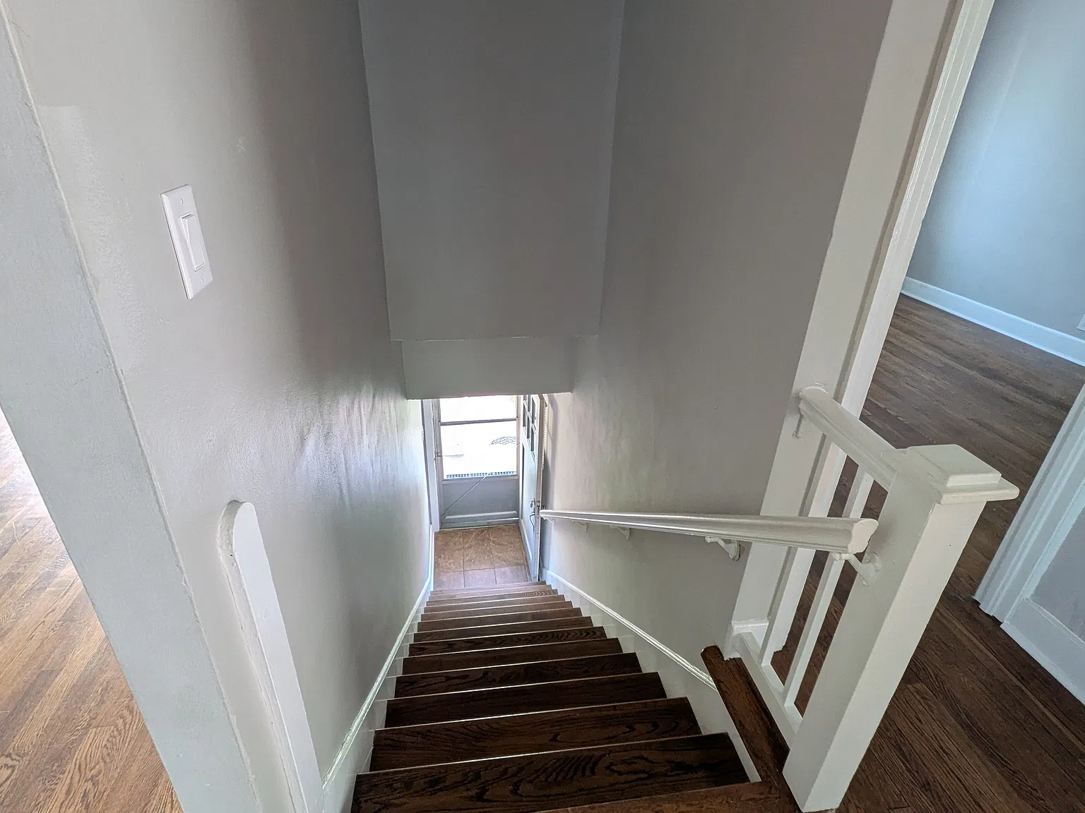 2 bed, $1,200 — Photo 3