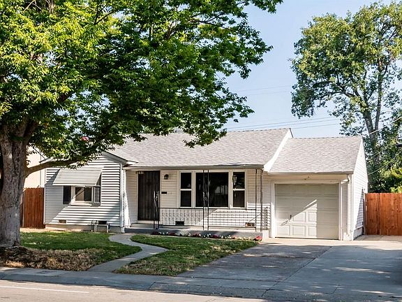 3rd image of 6031 McMahon Dr
