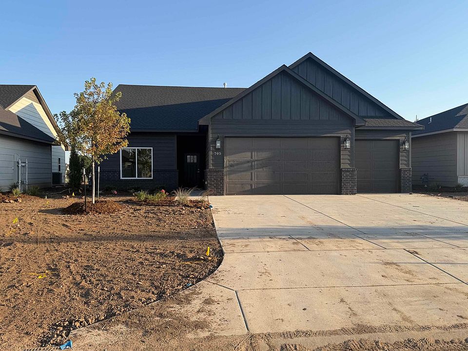 1st image of 705 N Wheatland Pl