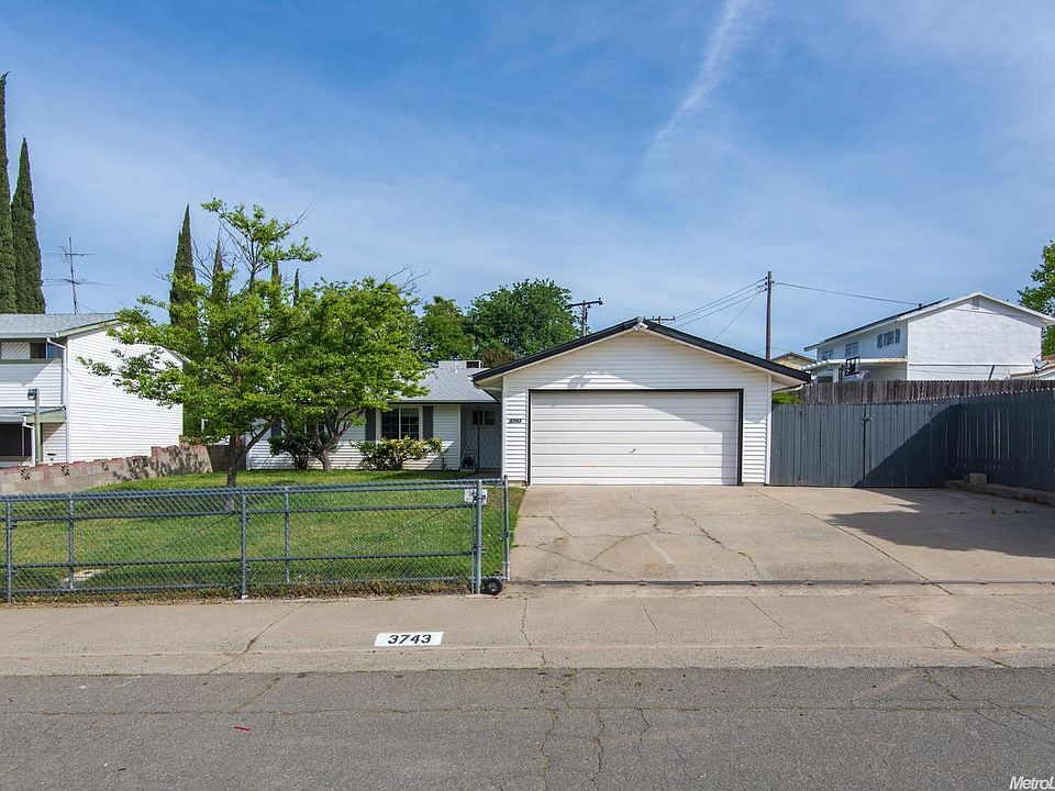 1st image of 3743 Bainbridge Dr
