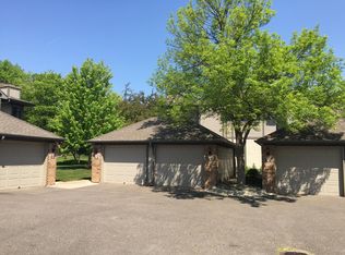 385 Shelard Pkwy UNIT 101, Saint Louis Park, MN 55426