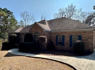 27 Chestnut Point, Petal, MS 39465