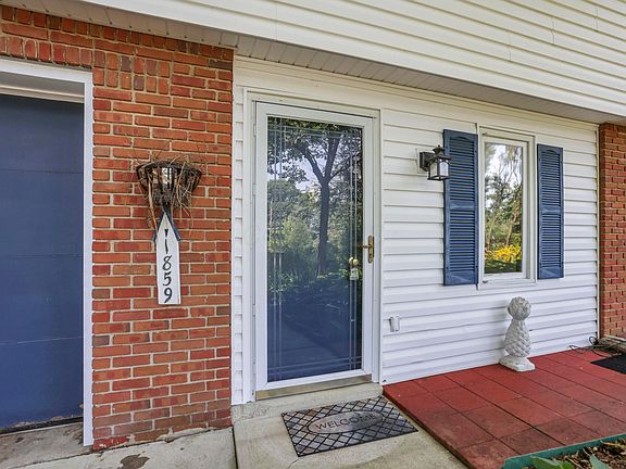 4th image of 1859 Coonpath Rd NW