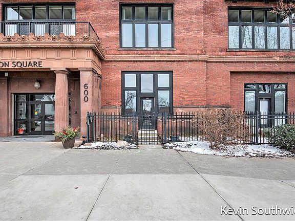 2nd image of 600 Broadway Ave NW APT 125