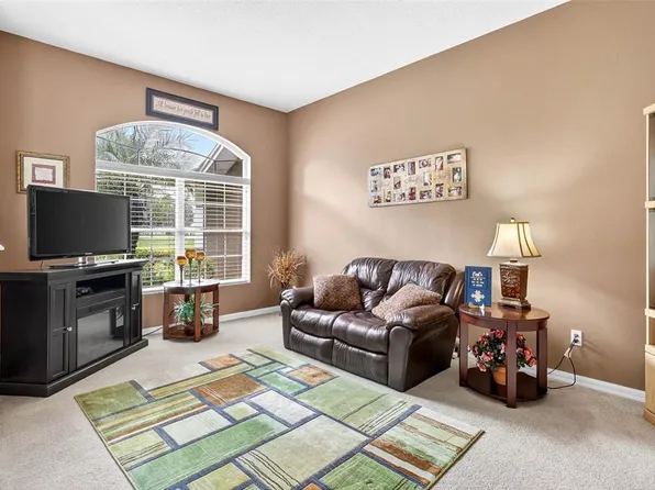 8518 W Knights Griffin Rd, Plant City, FL 33565