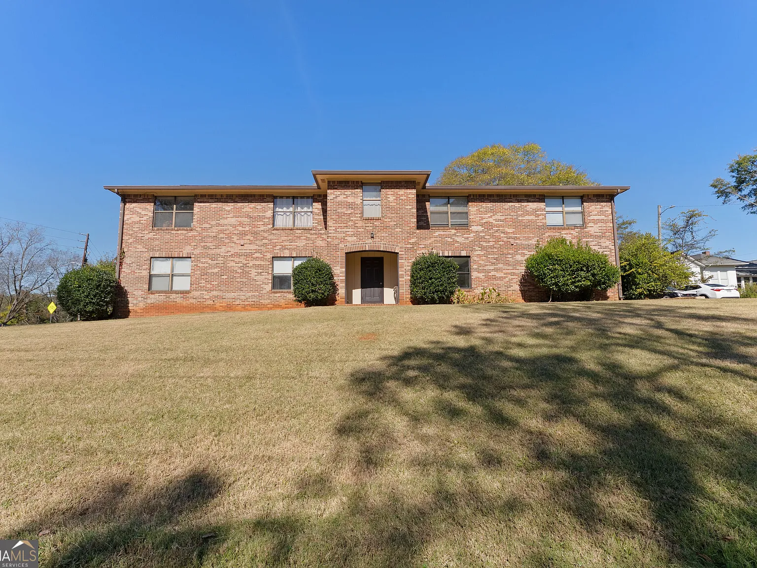 2 bed, 1.0 bath, $1,500 — Photo 1