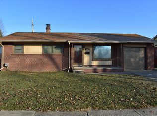 33632 Arrowhead St, Westland, MI 48185