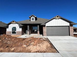 11901 SW 9th St, Yukon, OK 73099