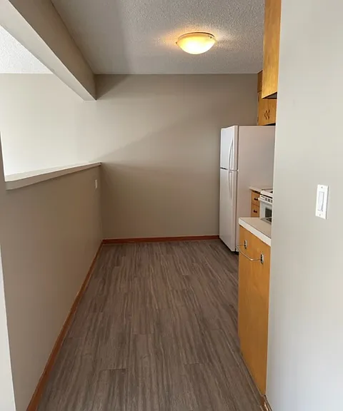 20 Spence St #2 — Photo 3