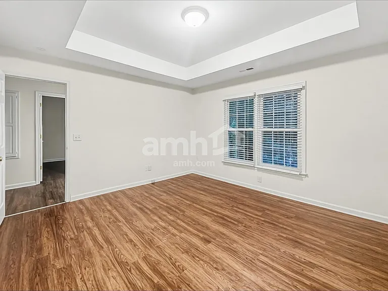4601 Heritage Woods Dr — Photo 9