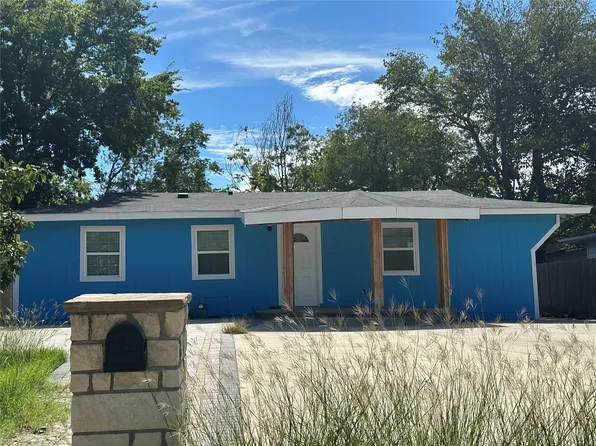 708 Circle Dr, Arlington, TX 76010