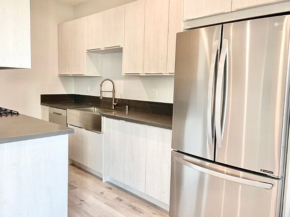 5th image of 141 N Swall Dr APT 1
