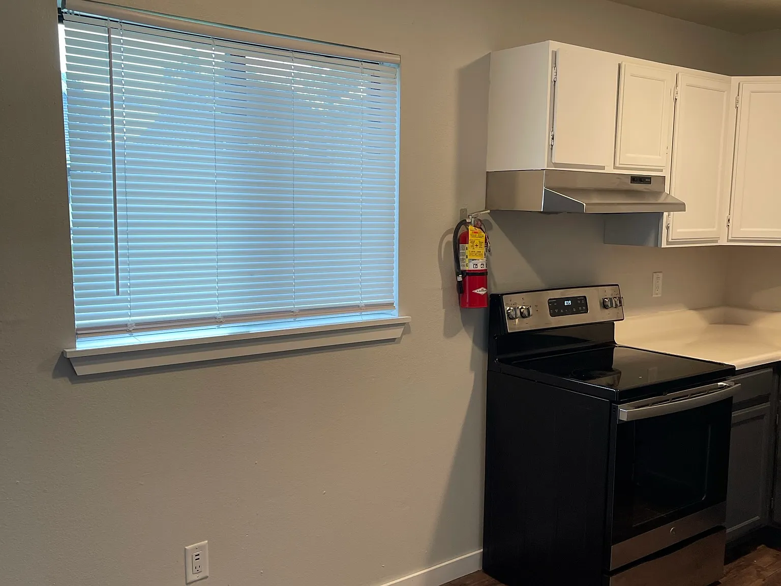4 bed, $2,724 — Photo 4