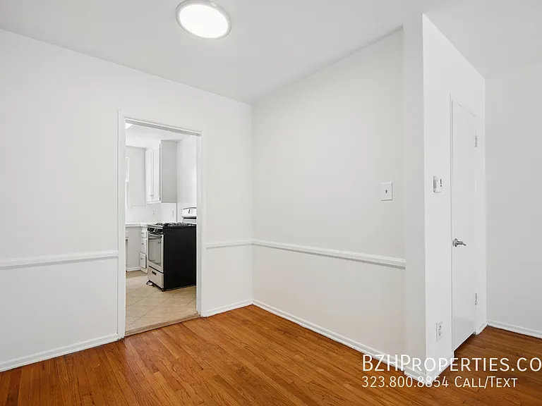 1138 S Sherbourne Dr #3A — Photo 4
