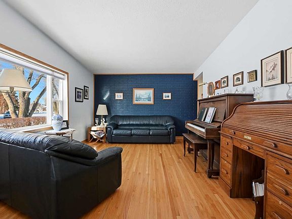 3rd image of 4421 35th Ave