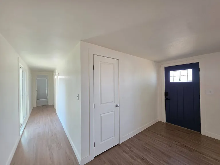2021 Road 48 — Photo 13