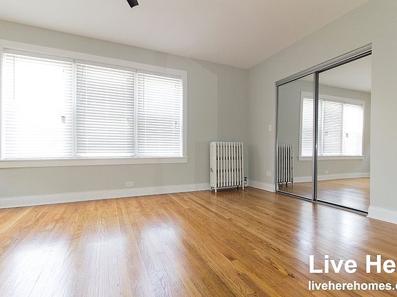 5th image of 4539 W Barry Ave #1