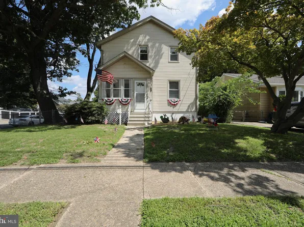 751 Market St, Mount Ephraim, NJ 08059