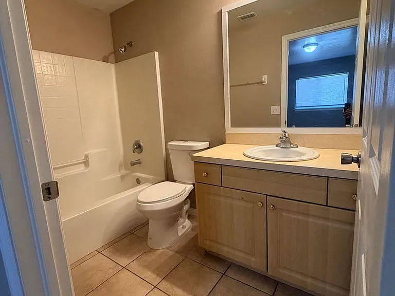 714 Jack Ave S — Photo 25