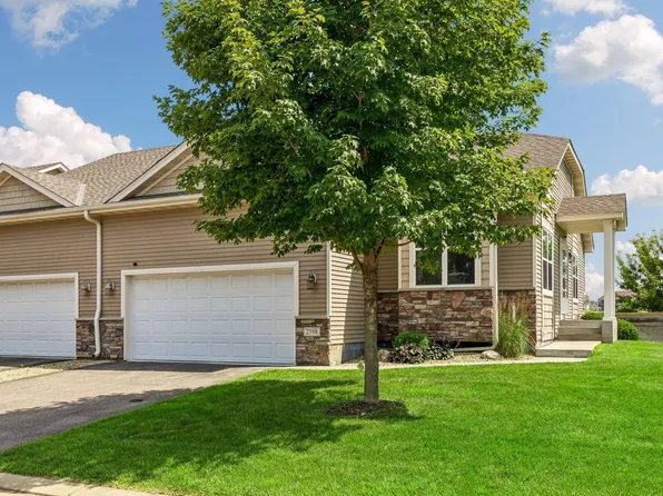 2588 Vierling Dr E, Shakopee, MN 55379