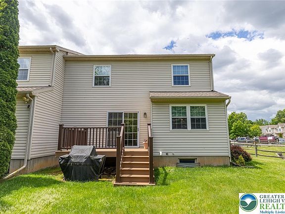 2nd image of 4227 Bedford Dr