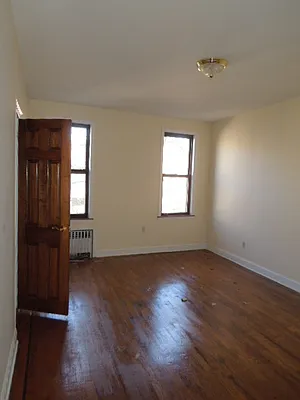 Rented by Washington Realty Corp. | media 20