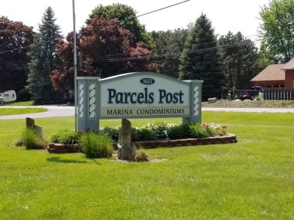 1623 NE Catawba Rd #1, Port Clinton, OH 43452