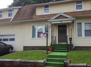 704 Neshannock Blvd, New Castle, PA 16101