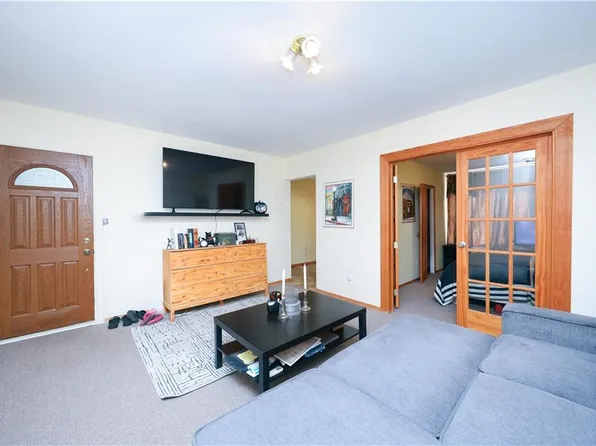 2391 East 3rd Street image 15 of 33