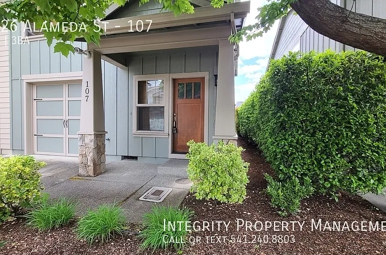 3126 Alameda St #107 — Photo 2