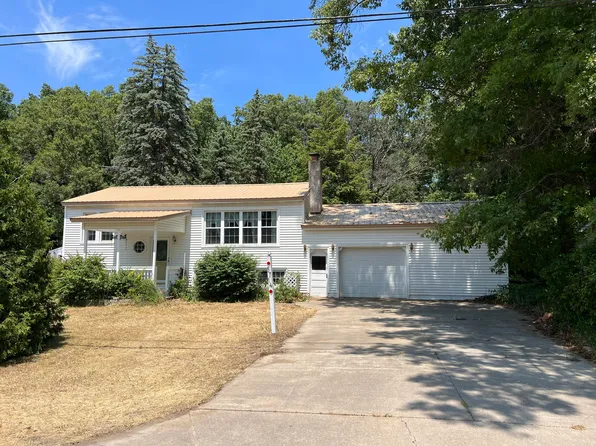 5714 Leona Ave, Muskegon, MI 49442