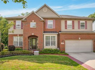 3454 Everett Dr, Rochester Hills, MI 48307
