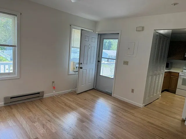 52 Senior Dr — Photo 2