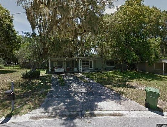 1st image of 1208 Oak Dr