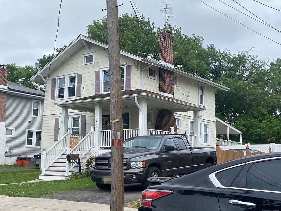 2nd image of 1218 Grant Ave