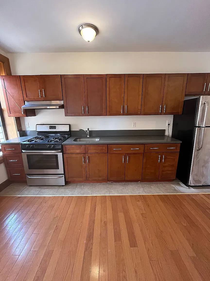 426 East 22nd Street — Photo 1